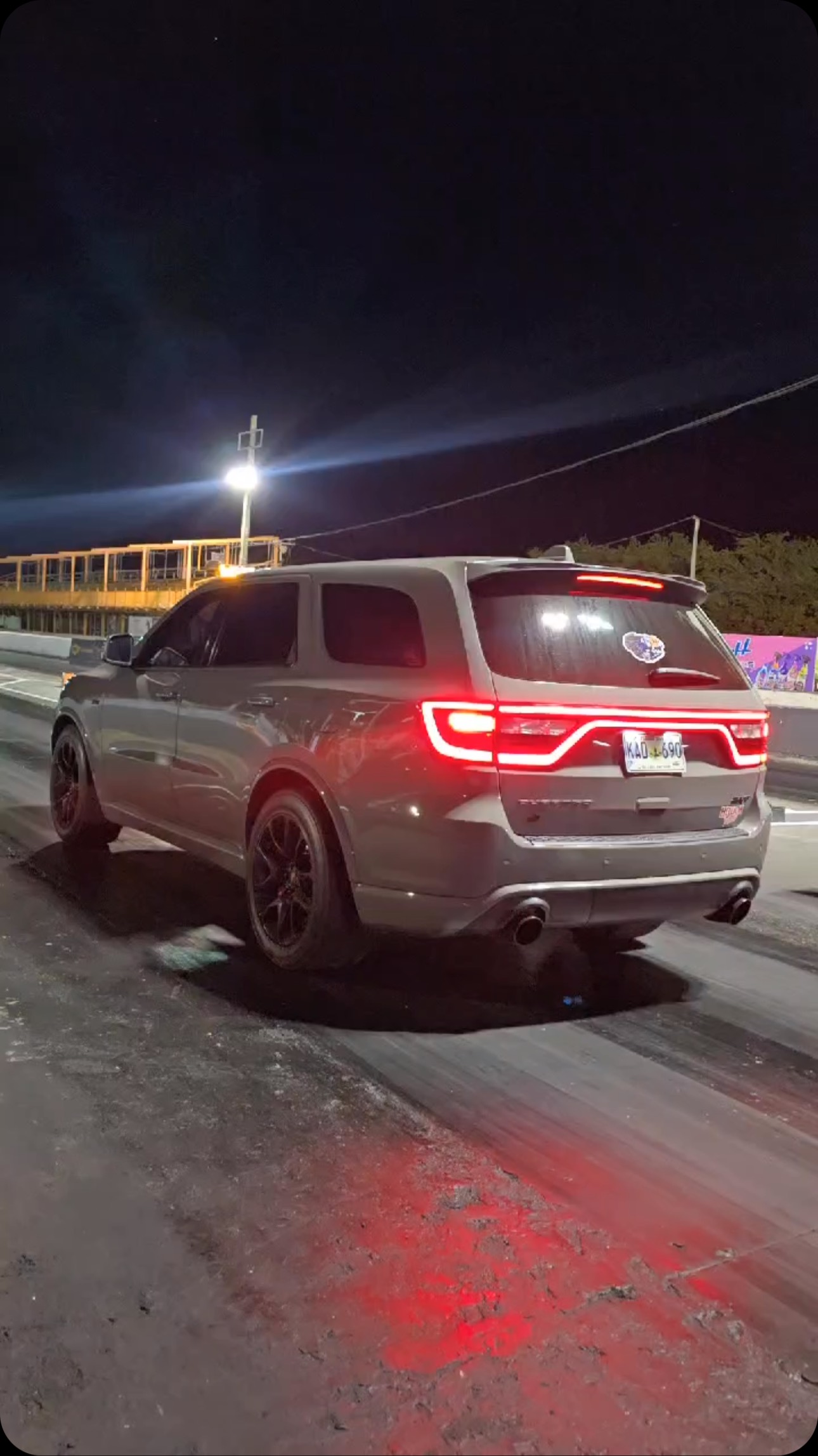 When @dkrissty not taking the kids to school you can catch her gapping people at the track @markezinaa @hellionturbo o
🍪🥛🇵🇷 
#hemipowered  #track #srt8 #racecar #musclecar #dodgeofficial #puertorico #turbo #1320 #markezina #durango_nation #durangosrt