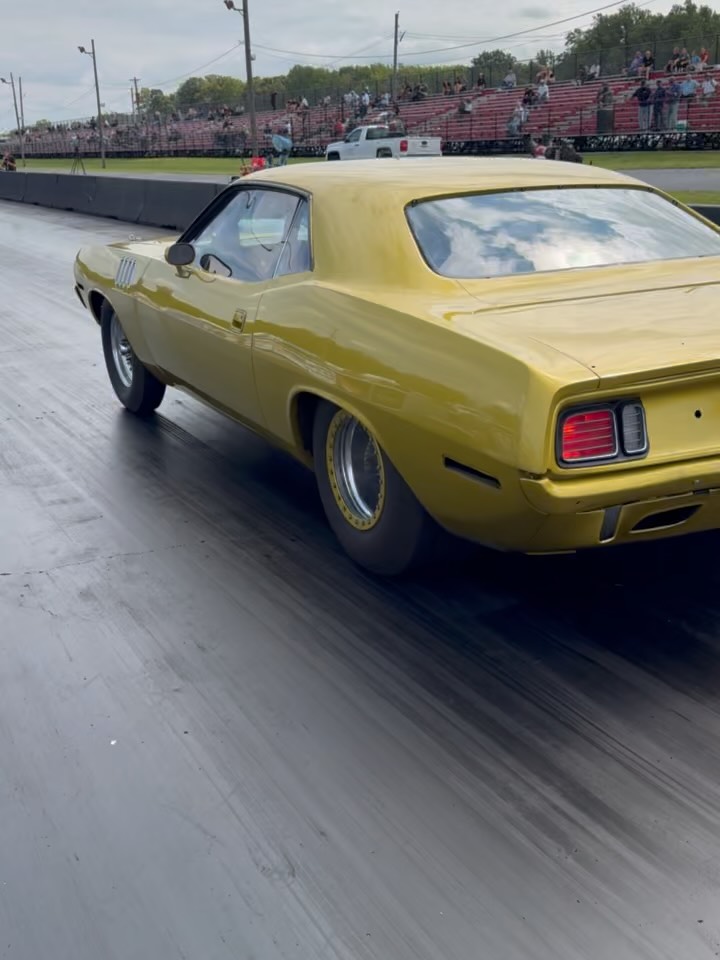 Cuda cat riding wheels up meow meow@😸 🥛🍪
🏁🏁🏁🏁🏁 
@teamhellcatparts for all your part requests or online ordering .  If your shopping 🛍️ around we started with the parts so that being said we will beat any quote you have received outside of @team_hellcat and @jackfabperformance 

@jackfabperformance if your in Texas this is our second location 
Anything Mopar related we’re a phone call away! 
(917) 808-7779 
____________________________________________________
Get the best advice for your build and deals on parts you wont find anywhere else! 
Only @ www.TeamHellcat.com
____________________________________________________
.
.
.
.
.
#emp #Dodge #mopar #srt #hellcat charger hemi cars srt8 e85 like procharger follow nitrous thatsmydodge dodgeofficial likeback demon racecar racing rt followback track Chrysler moparornocar carporn musclecar instacar supercarsdailydaily700